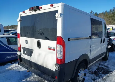 2019 Ram Promaster 1500 Low Roof 118 Wb z USA, uszkodzony, nr VIN 3C6TRVNG9KE526327